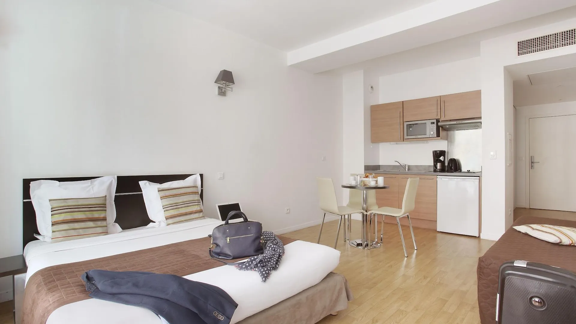 Appart Hotel Odalys City Beausoleil Les Hauts De La Principaute 3*,